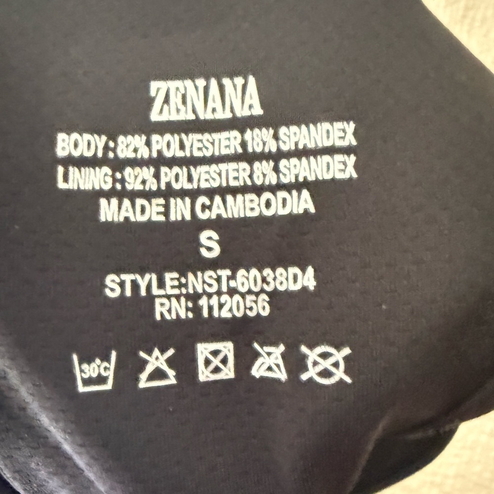 Zenana Black Sports Bra - Picture 3 of 3
